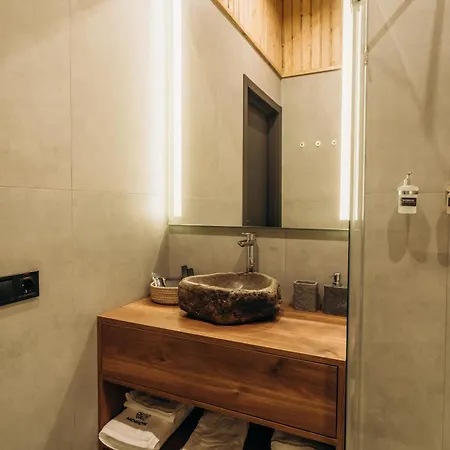 Mandra Morion Szálloda *